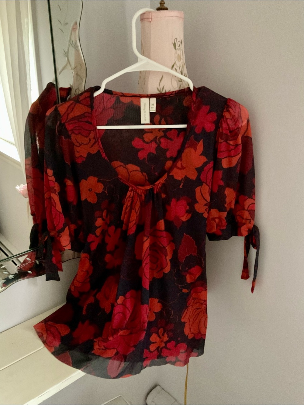 Floral Scoop Neck Tie-Sleeve Blouse - Red Floral
